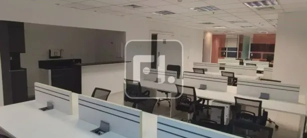 Sala Comercial à venda, 166m² no Jardim das Acácias, São Paulo