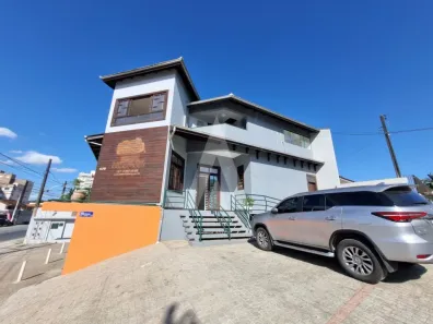 Apartamento com 1 Quarto para alugar, 58m² no Iririú, Joinville