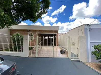 Casa com 3 Quartos à venda, 170m² no Nossa Senhora da Abadia, Uberaba
