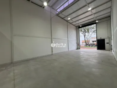 Ponto Comercial para alugar, 132m² no Jaraguá, Uberlândia