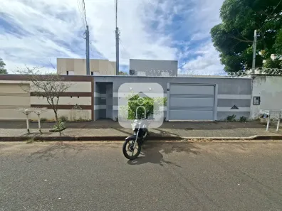 Apartamento com 2 Quartos para alugar, 67m² no Granada, Uberlândia