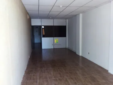 Ponto Comercial para alugar, 225m² no Passo da Areia, Porto Alegre