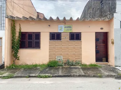 Casa com 2 Quartos para alugar, 100m² no Cidade 2000, Fortaleza