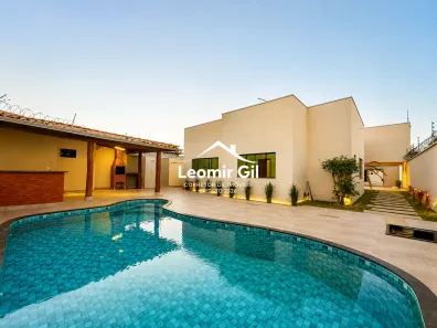 Casa com 3 Quartos à venda, 186m² no Plano Diretor Sul, Palmas