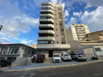 Apartamento com 2 Quartos para alugar, 68m² no Barreiros, São José