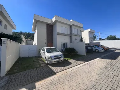Sobrado com 3 Quartos à venda, 89m² no Itaoca, Guararema