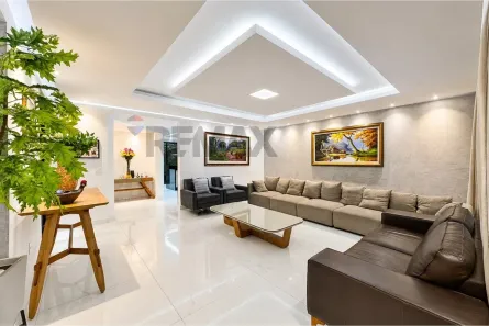 Casa com 6 Quartos à venda, 350m² no Guará II, Brasília