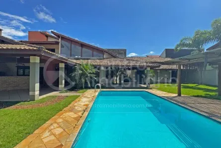 Casa com 5 Quartos à venda, 350m² no Parque Balneario Oasis, Peruíbe