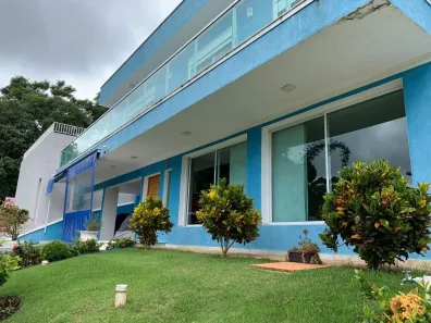 Casa de Condomínio com 4 Quartos à venda, 357m² no Jardim Indaiá, Embu das Artes