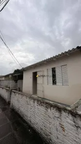 Casa com 2 Quartos para alugar, 60m² no Medianeira, Porto Alegre