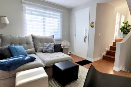 Sobrado com 3 Quartos à venda, 141m² no Santa Cândida, Curitiba