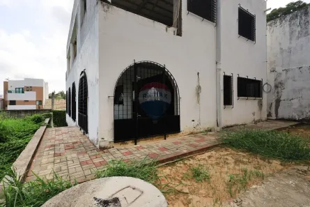 Casa com 4 Quartos à venda, 300m² no Fundão, Recife