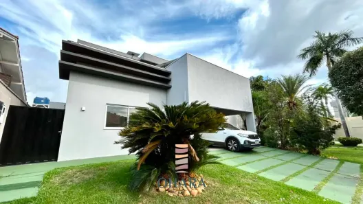 Casa de Condomínio com 4 Quartos para alugar, 220m² no Jardim Itália, Cuiabá