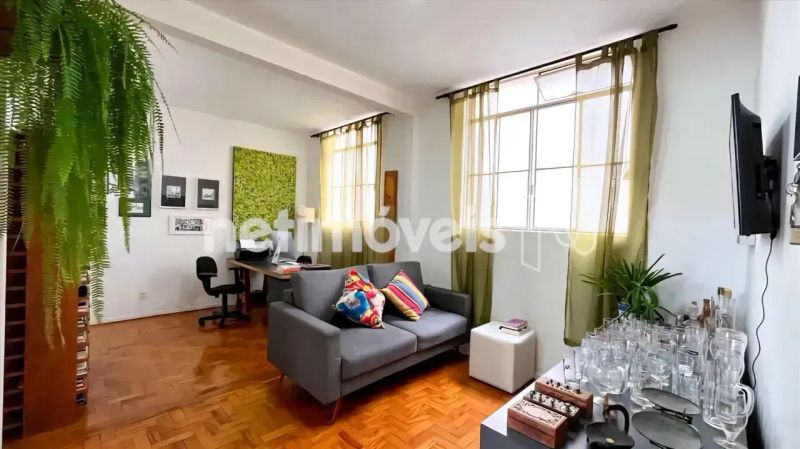 Apartamento com 2 quartos — Santo Antônio, Belo Horizonte