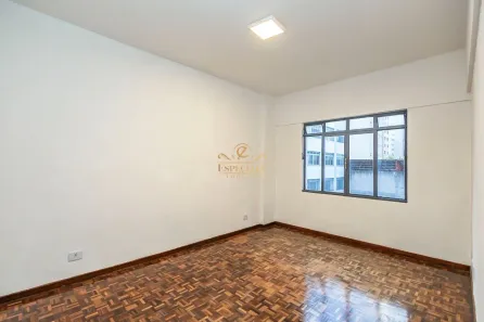 Apartamento com 2 Quartos à venda, 52m² no Centro, Curitiba