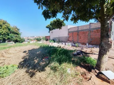 Lote/Terreno à venda, 300m² no Parque Jaraguá, Bauru