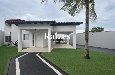 Casa com 3 Quartos à venda, 227m² no Presidente Roosevelt, Uberlândia