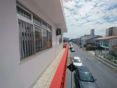 Casa com 3 Quartos para alugar, 150m² no Barreiros, São José