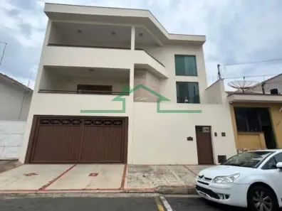 Casa de Condomínio com 3 Quartos para alugar, 258m² no Cidade Alta, Piracicaba
