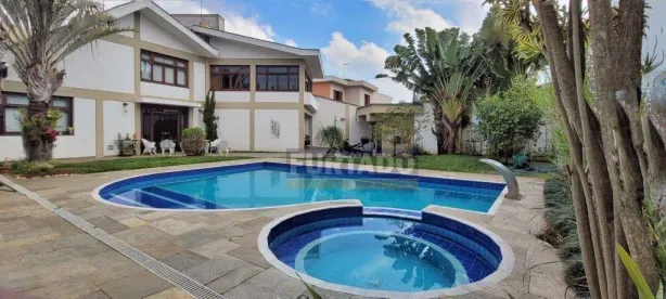 Sobrado com 3 Quartos à venda, 530m² no Pinheirinho, Santo André