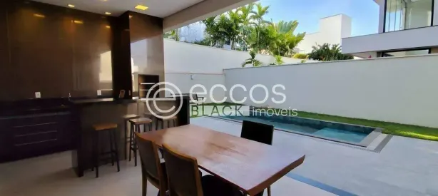 Casa de Condomínio com 4 Quartos à venda, 271m² no Nova Uberlândia, Uberlândia