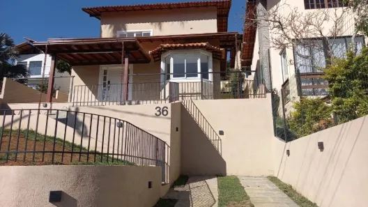 Casa de Condomínio com 3 Quartos à venda, 100m² no Albuquerque, Teresópolis