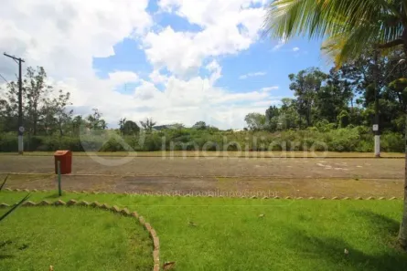 Lote/Terreno à venda, 1060m² no Boungaiville, Peruíbe