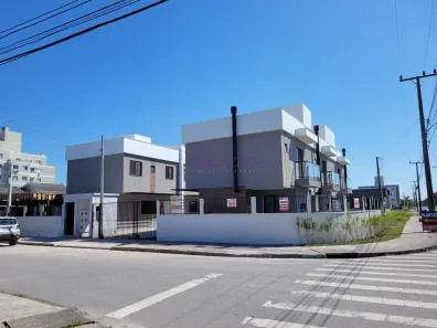 Sobrado com 3 Quartos à venda, 98m² no Nova Palhoça, Palhoça