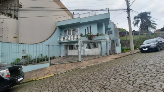 Casa com 4 Quartos à venda, 137m² no Pio X, Caxias do Sul