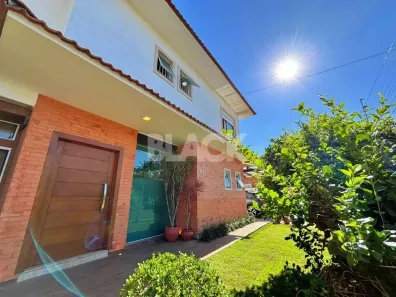 Sobrado com 3 Quartos à venda, 110m² no Praia da Cal, Torres