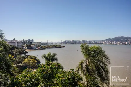 Apartamento com 2 Quartos à venda, 130m² no Coqueiros, Florianópolis