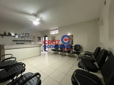 Imóvel Comercial com 4 Quartos para alugar, 250m² no Zona Central, Rio Claro