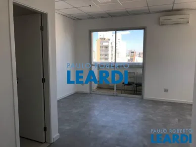 Sala Comercial à venda, 32m² no Pinheiros, São Paulo