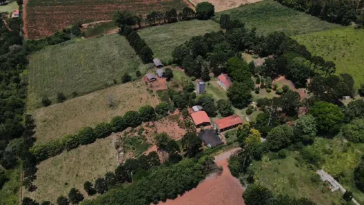 Fazenda/Sítio com 2 Quartos à venda, 120m² no , Araçoiaba da Serra