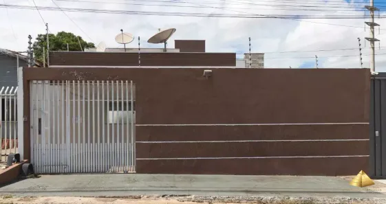 Casa com 3 Quartos à venda, 176m² no Recanto dos Pássaros, Cuiabá