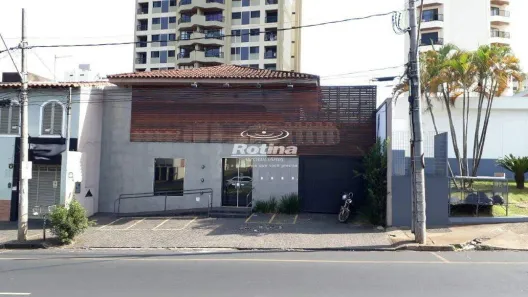 Imóvel Comercial com 1 Quarto para alugar, 227m² no Osvaldo Rezende, Uberlândia