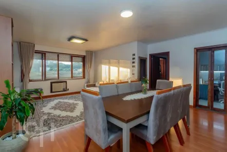 Apartamento com 3 Quartos à venda, 138m² no Jardim do Salso, Porto Alegre