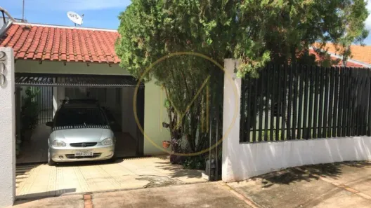 Casa com 4 Quartos à venda, 240m² no Conjunto Habitacional Sol Nascente, Maringá