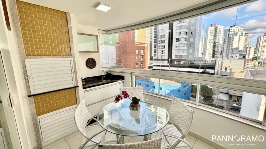Apartamento com 3 Quartos para alugar, 104m² no Centro, Balneário Camboriú