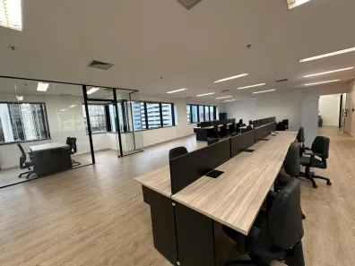 Sala Comercial para alugar, 240m² no Cidade Monções, São Paulo
