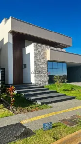 Casa de Condomínio com 4 Quartos à venda, 212m² no Jardins França, Goiânia