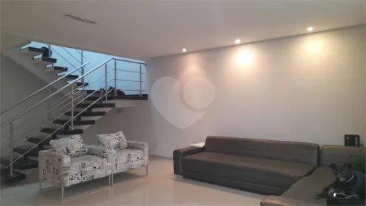 Sobrado com 3 Quartos à venda, 300m² no Jardim Guapira, São Paulo
