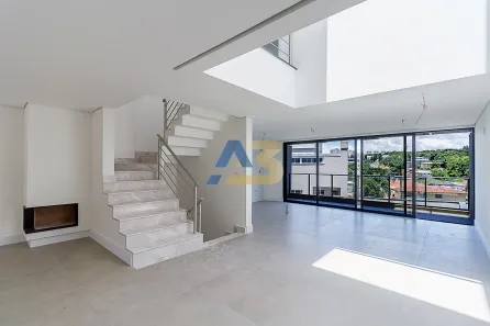 Casa de Condomínio com 3 Quartos à venda, 319m² no Santo Inácio, Curitiba