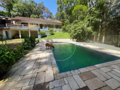 Fazenda/Sítio com 3 Quartos à venda, 210m² no Embura, São Paulo