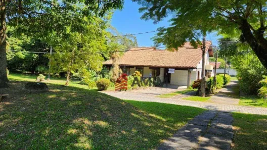 Casa de Condomínio com 5 Quartos à venda, 550m² no Maria Paula, Niterói
