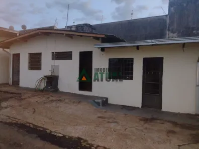 Casa com 3 Quartos para alugar, 90m² no Centro, Londrina