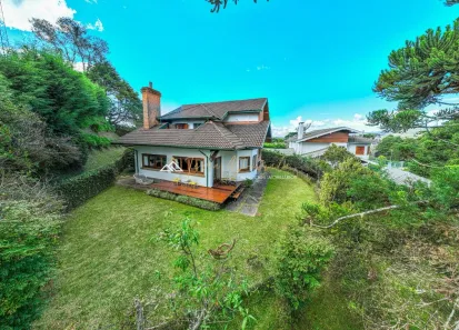Casa com 3 Quartos à venda, 300m² no Jardim Embaixador, Campos do Jordão