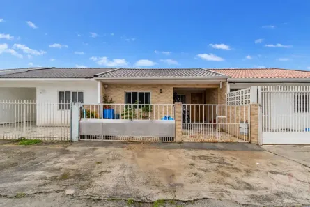 Casa de Condomínio com 3 Quartos à venda, 75m² no Cajuru, Curitiba