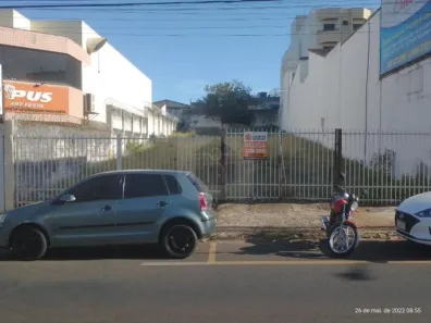 Lote/Terreno para alugar, 506m² no Daniel Fonseca, Uberlândia