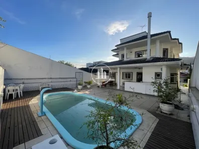 Casa com 3 Quartos à venda, 240m² no Pedra Branca, Palhoça